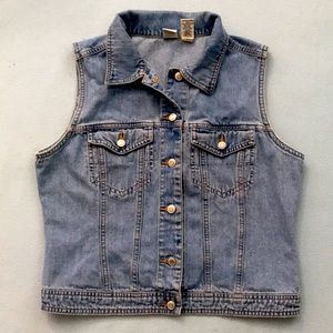 Women’s Denim Gap Vest  size medium ❄️